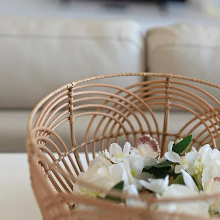 Lilia Nyaraló Arona